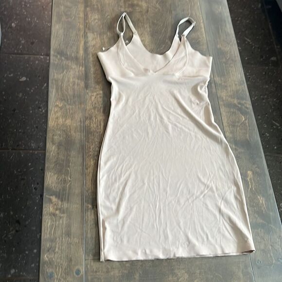 Warner's Shaping Full Slip Beige Sz-Small - Picture 7 of 9